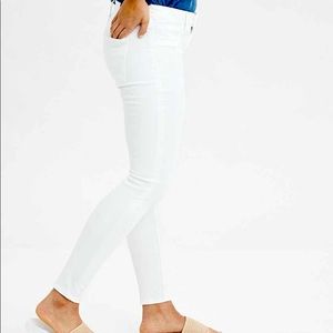 American Eagle high rise jeans 0 long White